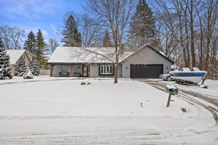 W220N2612 Maplewood LANE, Waukesha, WI 53186 - #3