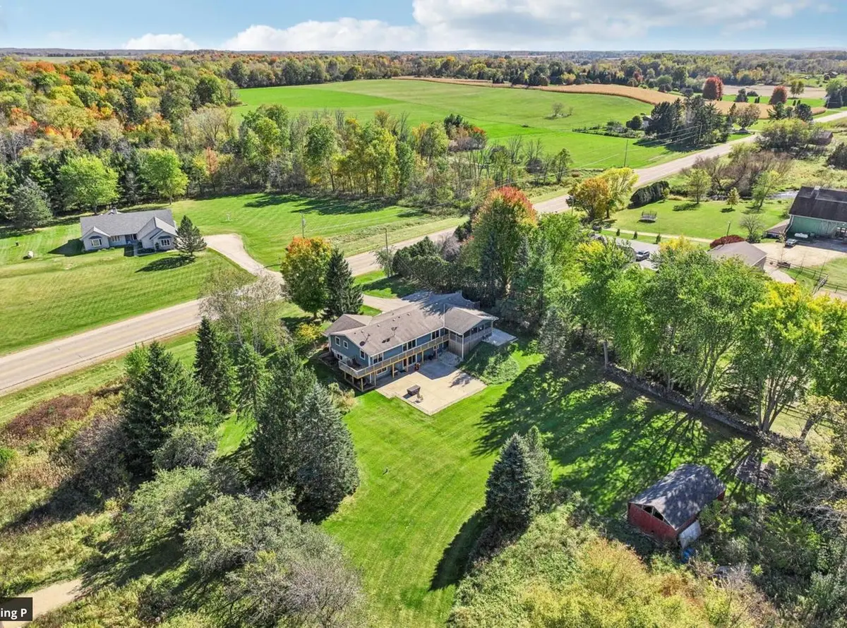 N1259 County Road P, Rubicon, WI 53078 - Image #1