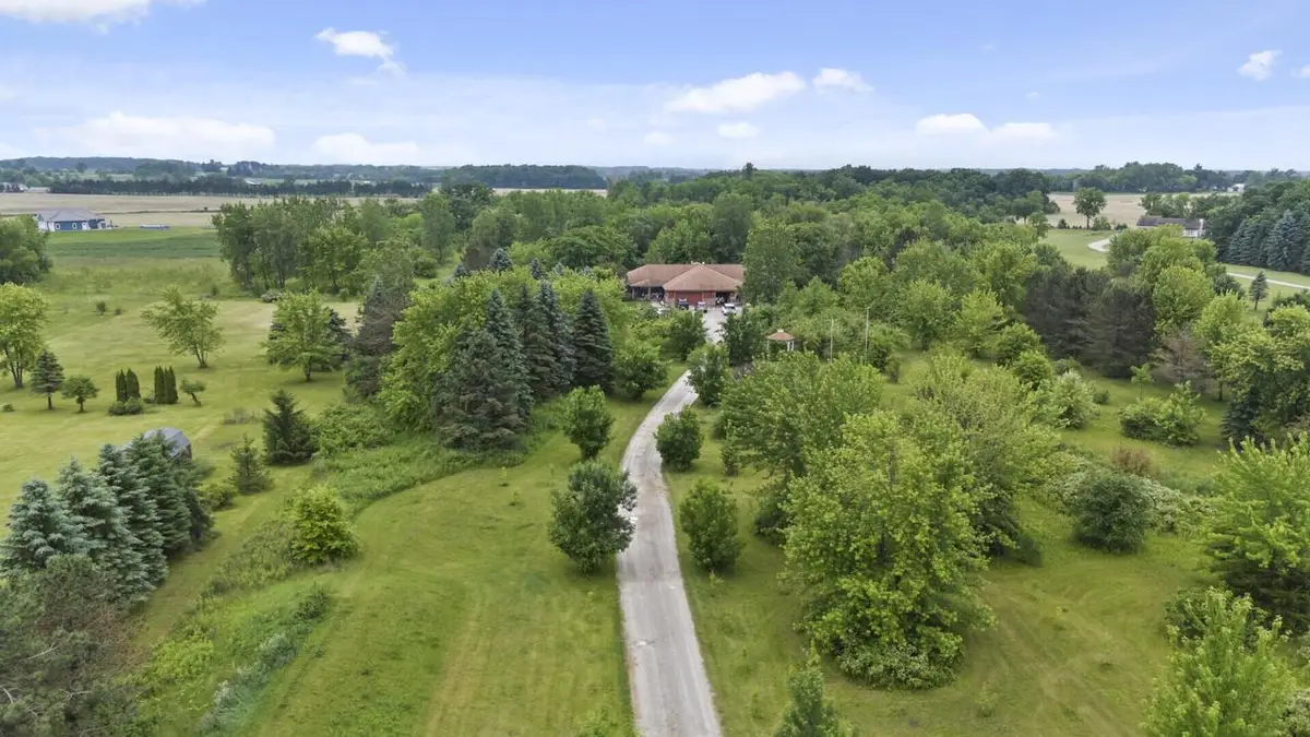 21335 Northcape ROAD, Union Grove, WI 53182 - Image #1