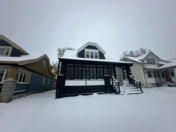 1331 N 44th STREET, Milwaukee, WI 53208