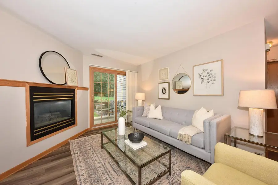 18575 Brookfield Lake DRIVE #61, Brookfield, WI 53045 - Image #2