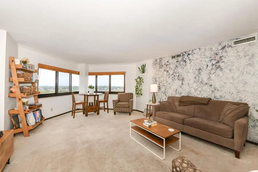 1633 N Prospect AVENUE #17C, Milwaukee, WI 53202 - #3