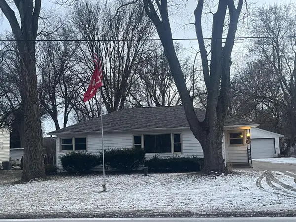 N55W37027 Lisbon ROAD, Oconomowoc, WI 53066