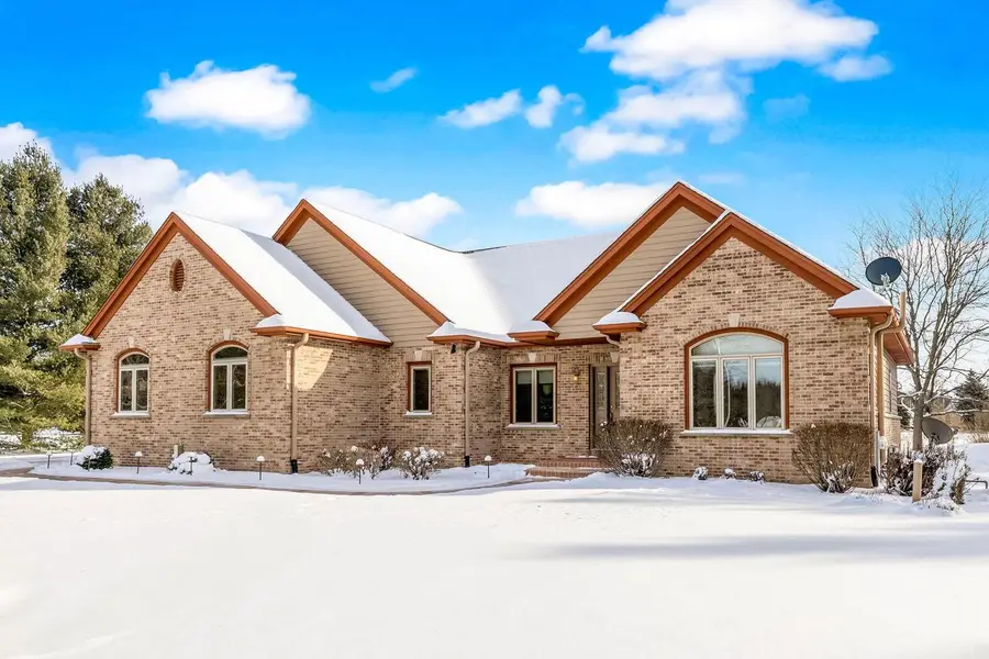 7135 Mullaney COURT, Hartford, WI 53027 - #3