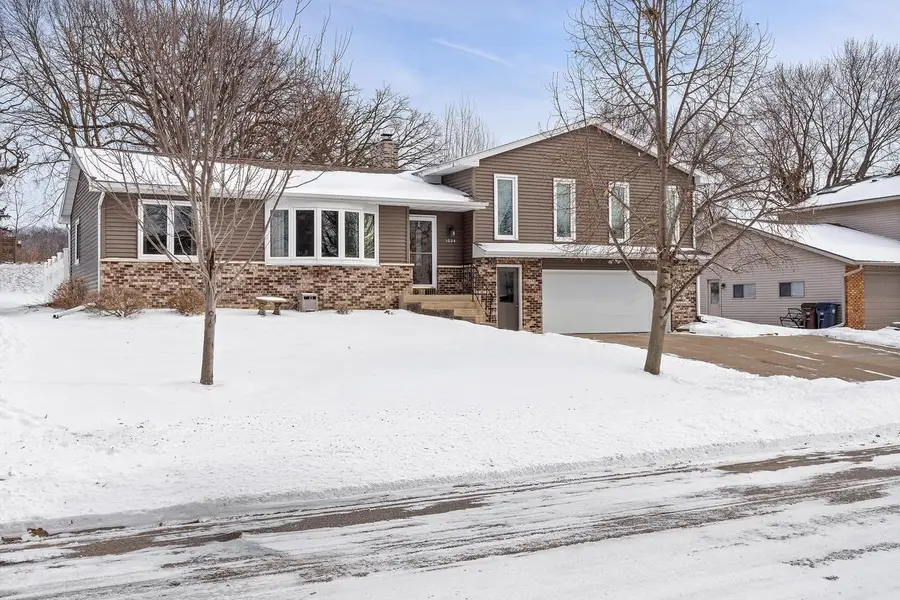 1024 Park Ridge DRIVE, Onalaska, WI 54650 - Image #2
