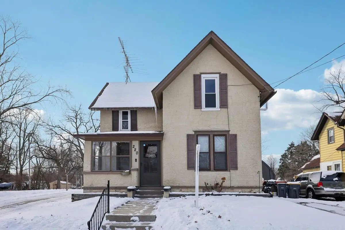 220 Waverly PLACE, Waukesha, WI 53186 - #1