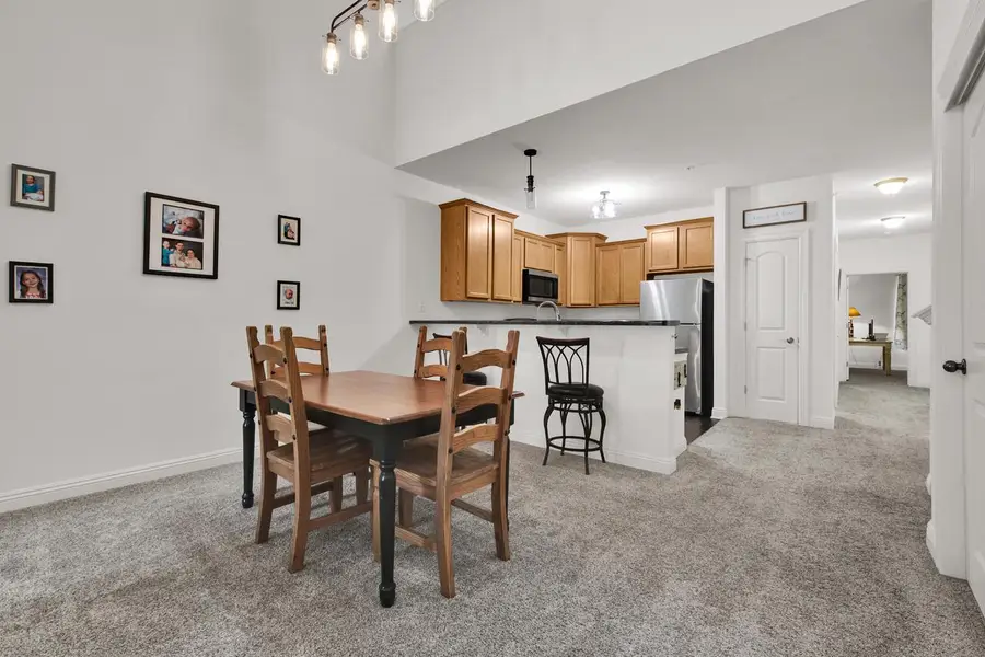 2030 Rainbow Lake LANE #323, West Bend, WI 53090 - #3