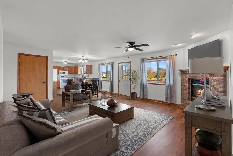 836 Tower DRIVE, Hartford, WI 53027 - #2