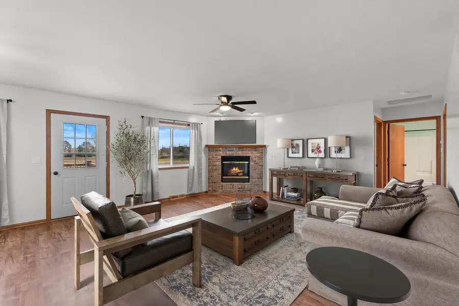 836 Tower DRIVE, Hartford, WI 53027 - #3