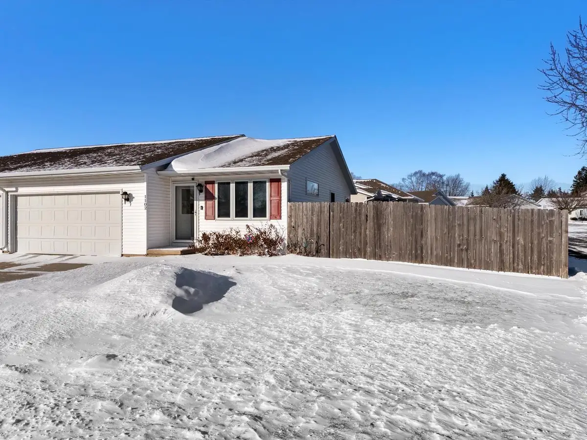 1102 E Cedar AVENUE, Manitowoc, WI 54220 - #1