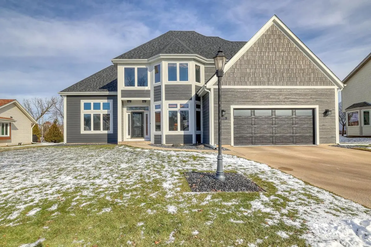 1125 Carlee Ann LANE, Pewaukee, WI 53072 - #1