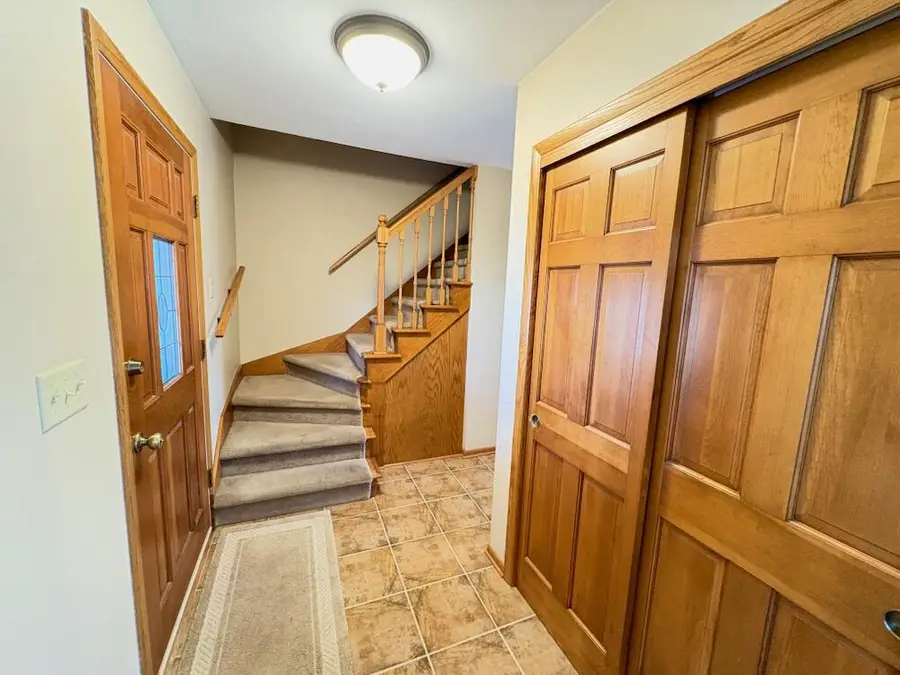 3560 S Sandalwood DRIVE, New Berlin, WI 53151 - Image #3