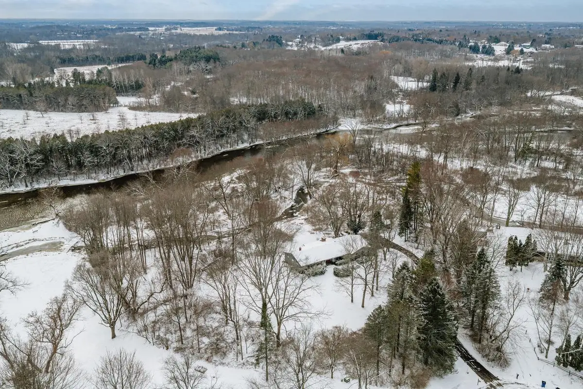 707 Kimberly COURT, Grafton, WI 53024 - Image #1