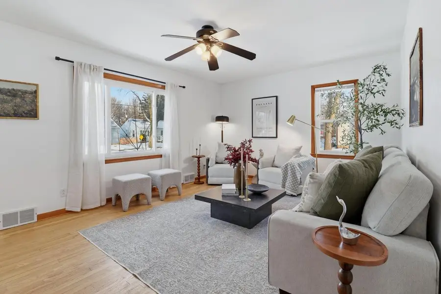 835 E Holt AVENUE, Milwaukee, WI 53207 - #3