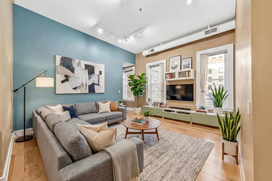 715 N Milwaukee STREET #305, Milwaukee, WI 53202 - Image #3