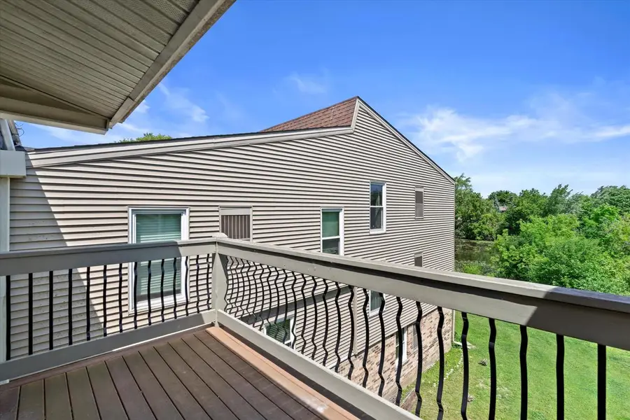 N114W16680 Crown DRIVE #7, Germantown, WI 53022 - #2