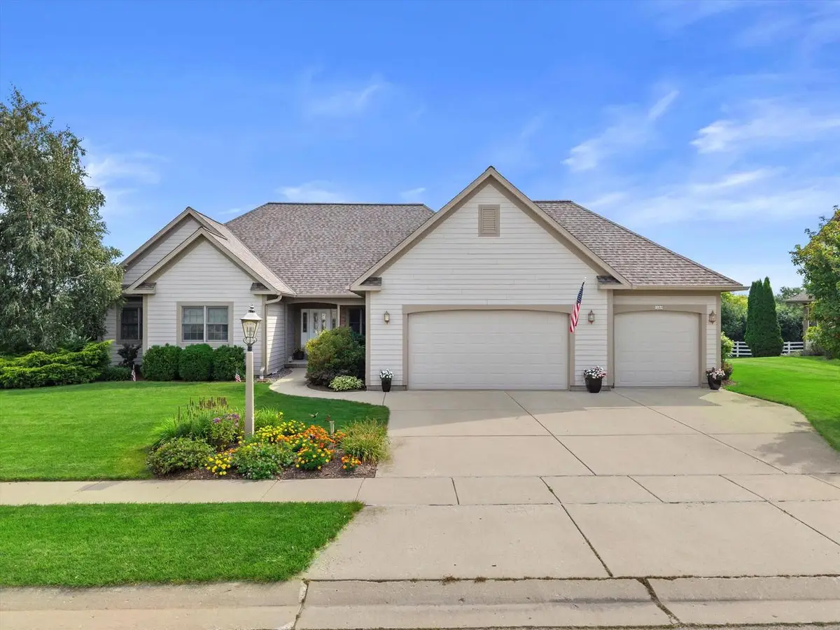 1289 Ridgeside ROAD, Oconomowoc, WI 53066 - Image #1