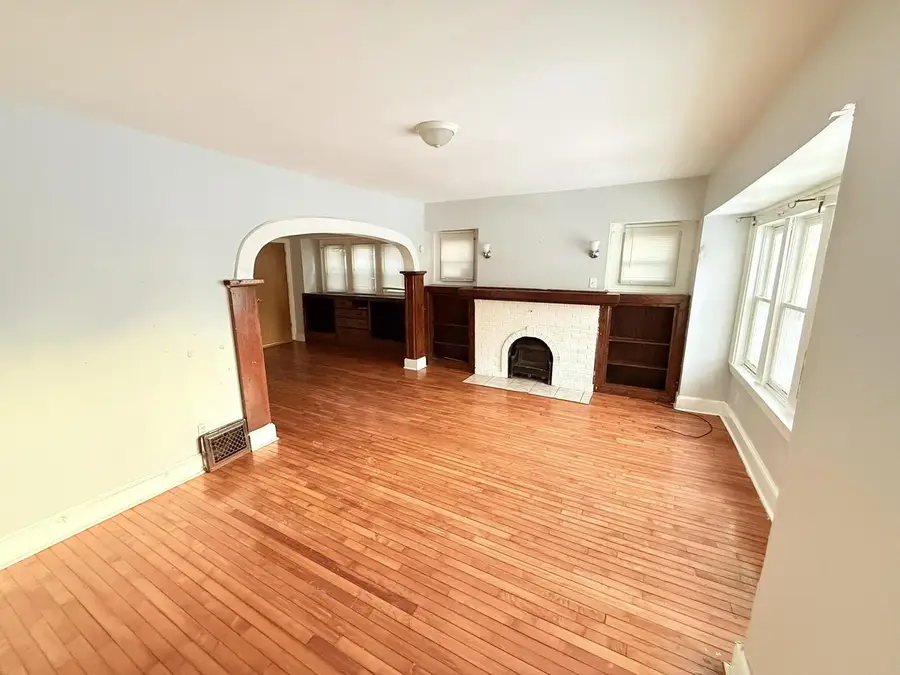 2182 N 48th STREET, Milwaukee, WI 53208 - #3