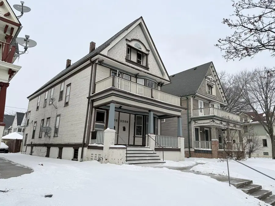 3206 W Mckinley BOULEVARD, Milwaukee, WI 53208 - Image #2