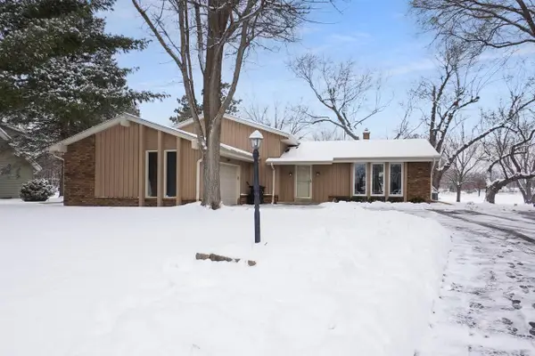 502 Homesteaders Retreat, Eagle, WI 53119