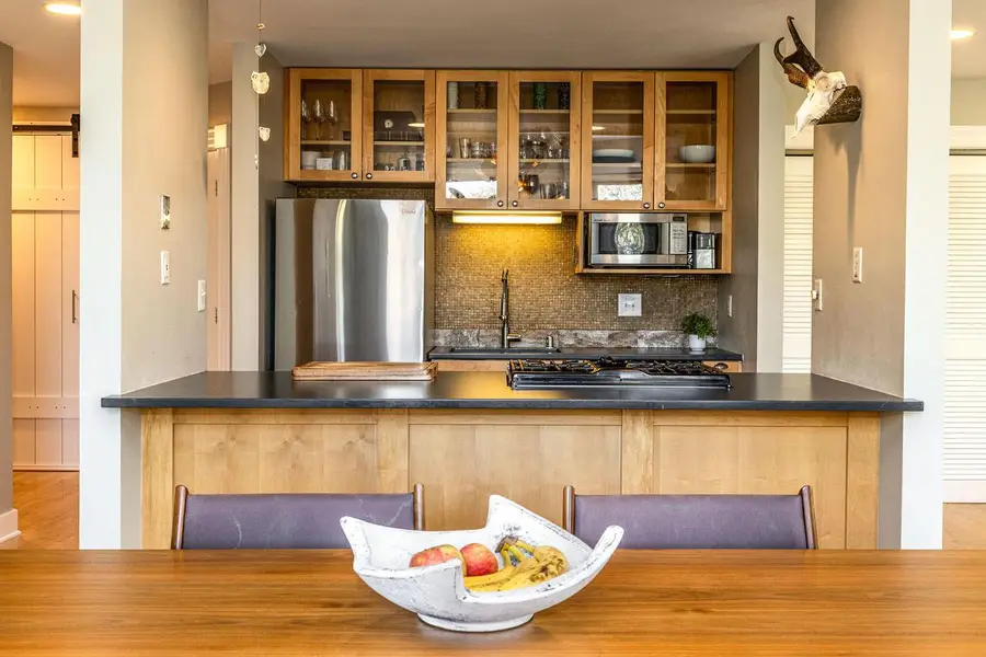 224 W Vine STREET #201, Milwaukee, WI 53212 - #2