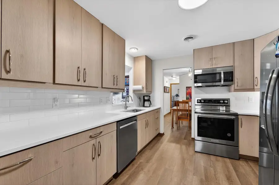 6611 Mariner DRIVE #1, Mount Pleasant, WI 53406 - Image #3