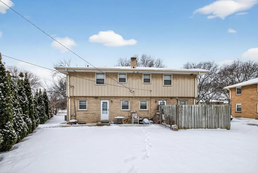 12128 W Dearbourn AVENUE #12130, Wauwatosa, WI 53226 - #2