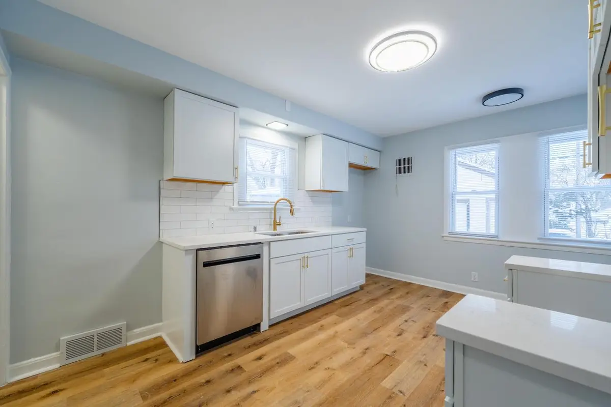 5657 N 40th STREET, Milwaukee, WI 53209 - Image #1