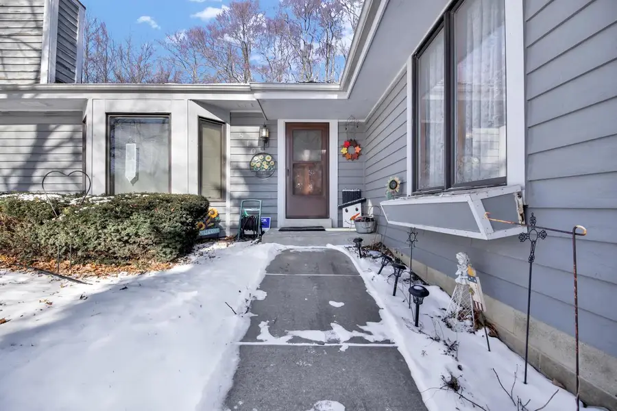 810 E Marquette AVENUE, Oak Creek, WI 53154 - Image #2