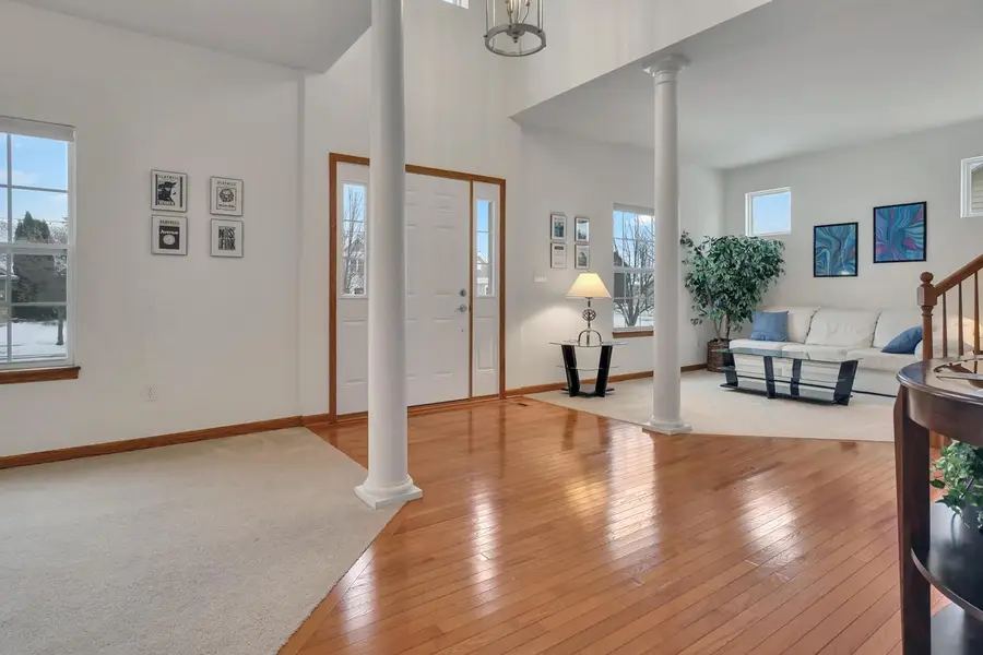 2368 Kiowa DRIVE, Grafton, WI 53024 - #2