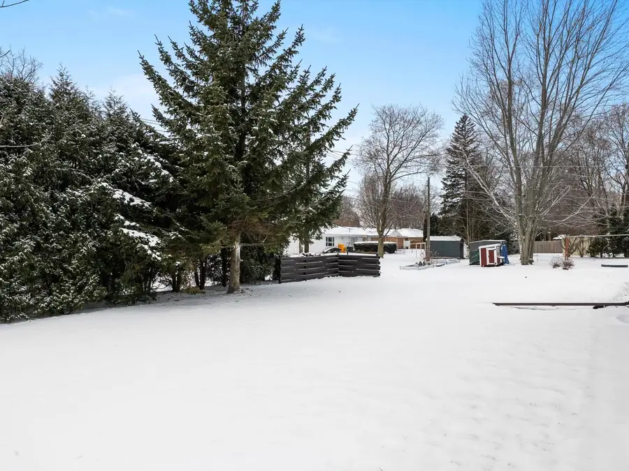 2117 Menasha AVENUE, Manitowoc, WI 54220 - #2