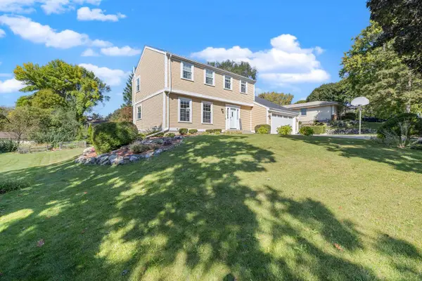 504 Rawlins DRIVE, Waukesha, WI 53188