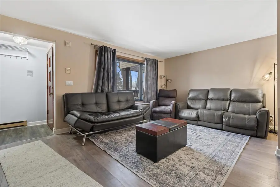 1674 S Coachlight DRIVE, New Berlin, WI 53151 - Image #3