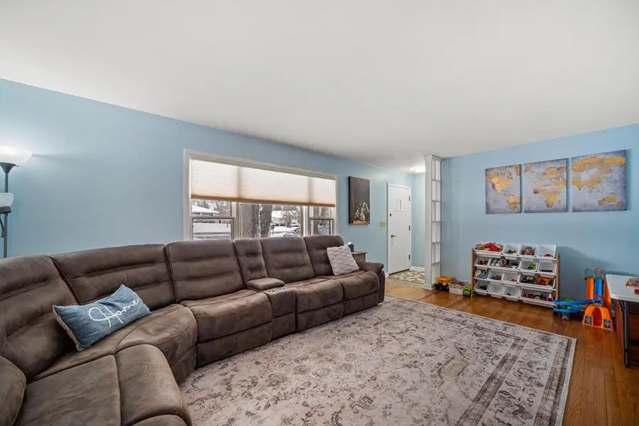 N50W14420 Fairmount AVENUE, Menomonee Falls, WI 53051 - #2