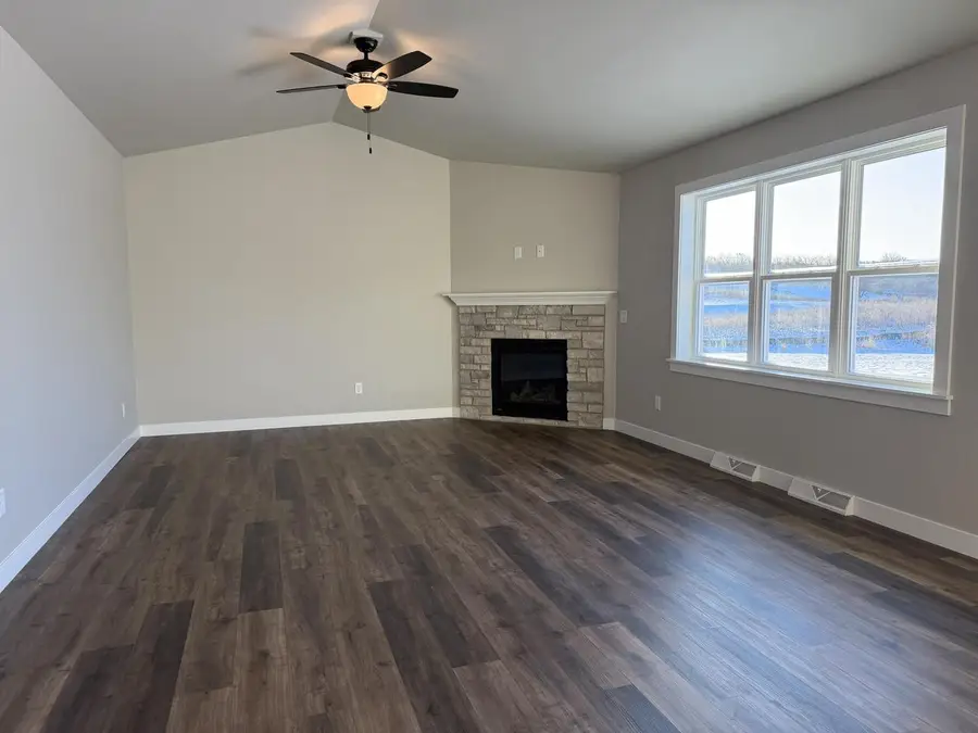 11 Wisteria CORNER, Fond Du Lac, WI 54935 - #2