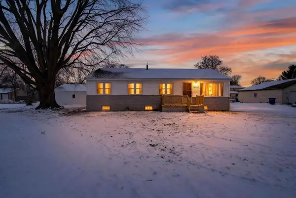 992 Home AVENUE, Menasha, WI 54952