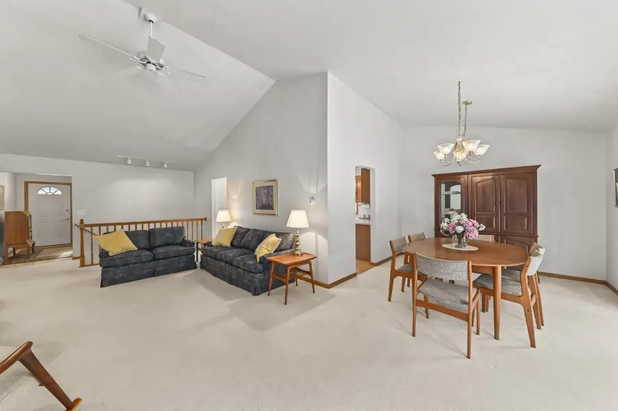 18730 Estate CIRCLE #A, Brookfield, WI 53045 - Image #3