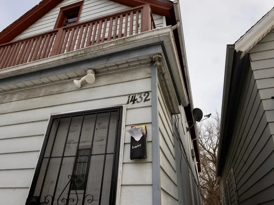 1432 S Comstock AVENUE, Milwaukee, WI 53204 - Image #3