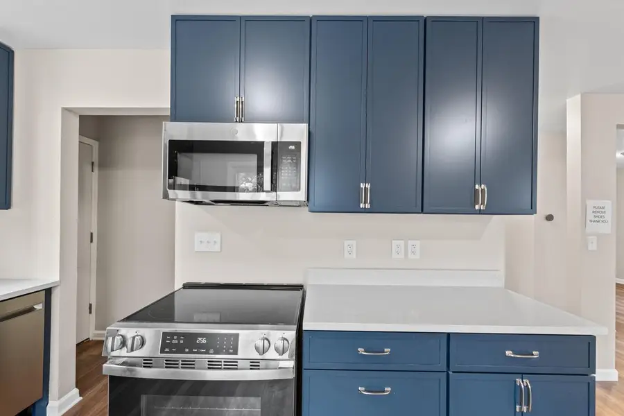 841 N 54th STREET, Milwaukee, WI 53208 - Image #2