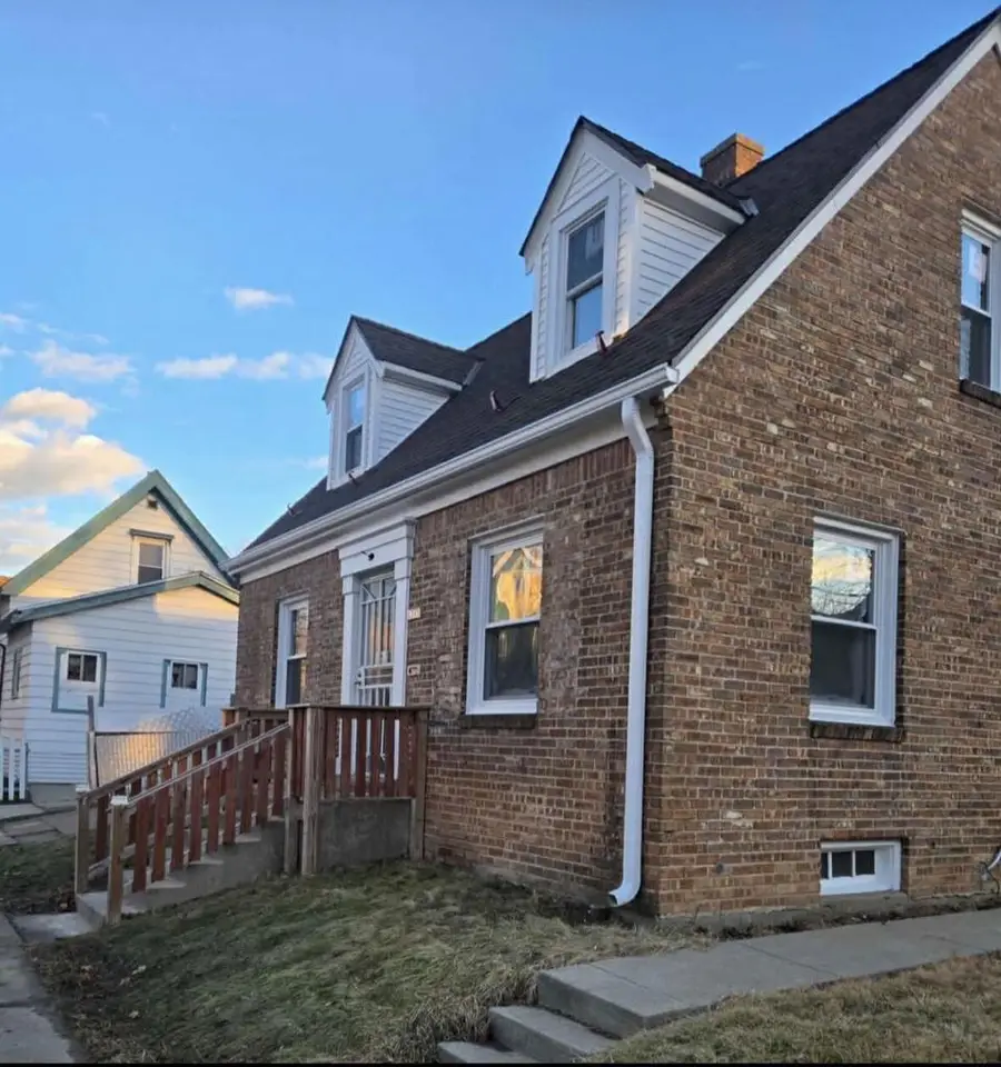 1315 W Keefe AVENUE, Milwaukee, WI 53206 - Image #2