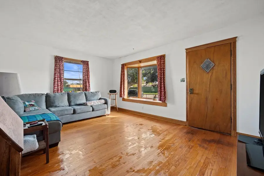 8720 W Kaul AVENUE, Milwaukee, WI 53225 - Image #3