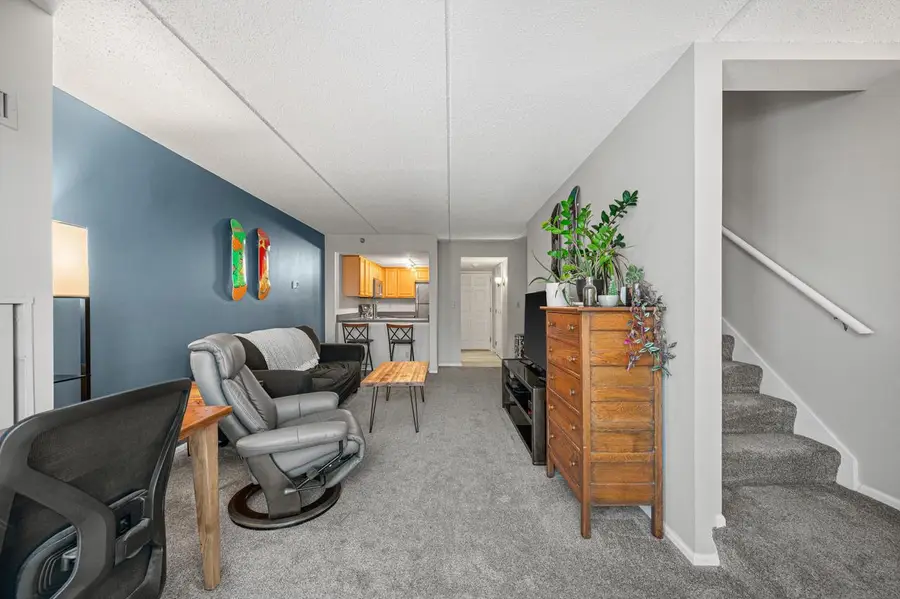 270 E Highland AVENUE #1043, Milwaukee, WI 53202 - Image #2