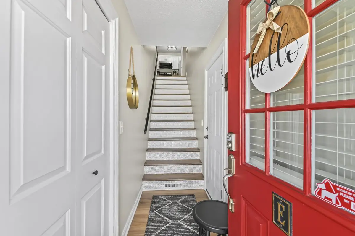 590 Pewaukee ROAD #E, Pewaukee, WI 53072 - Image #1