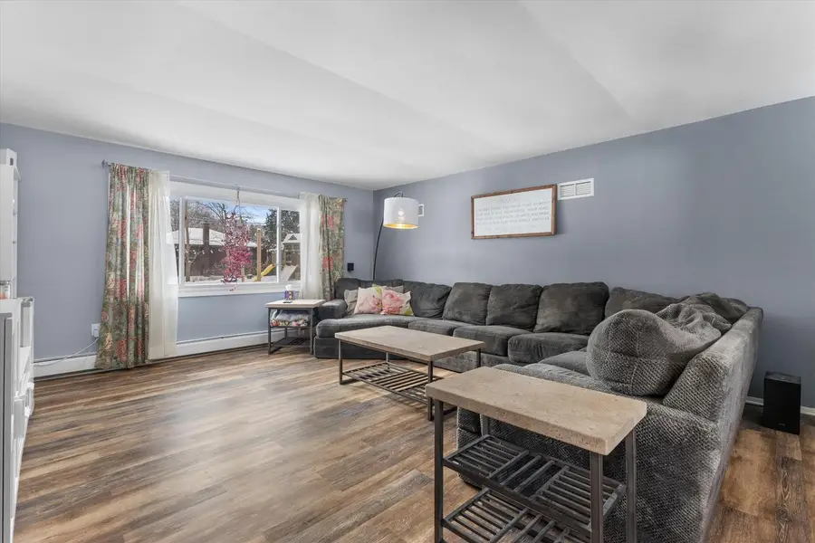 12135 W Luther AVENUE, Hales Corners, WI 53130 - Image #3