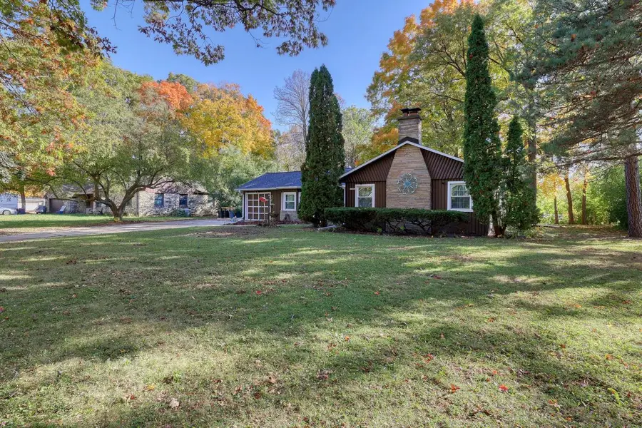 11031 W Ruby AVENUE, Wauwatosa, WI 53225 - #3