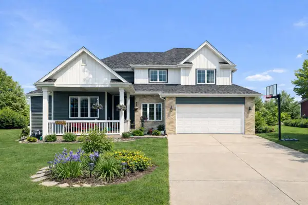 841 Summer Creek ROAD, Oconomowoc, WI 53066