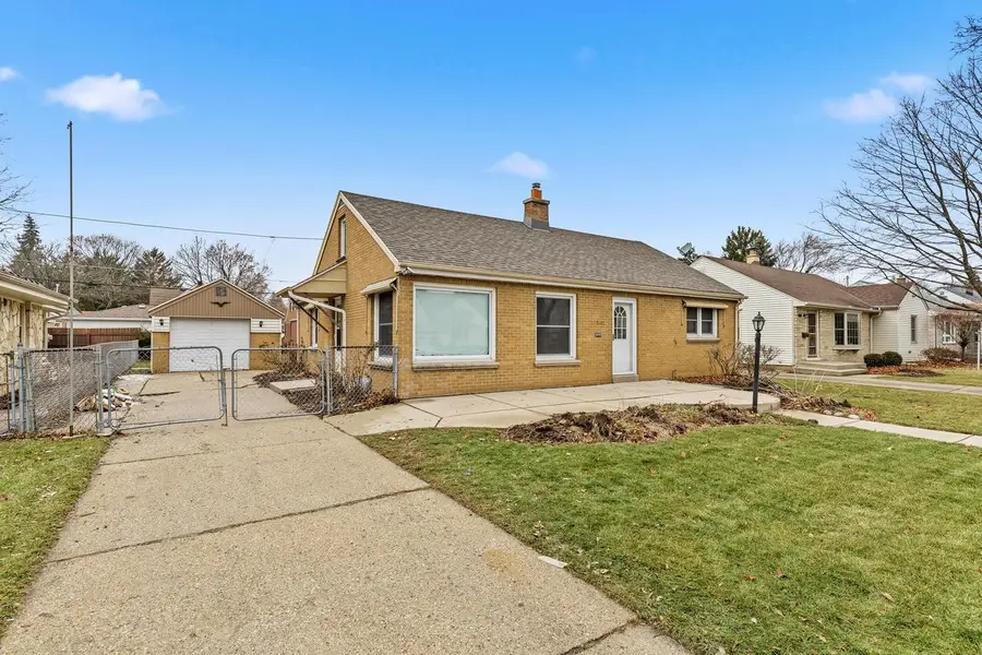 2467 S 82nd STREET, Milwaukee, WI 53219 - Image #2