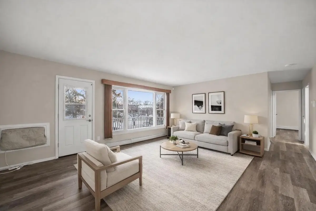 502 Laurel Lake ROAD #5, Thiensville, WI 53092 - #1