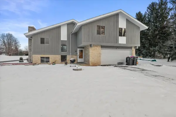 W277S8860 Lakeside DRIVE, Mukwonago, WI 53149