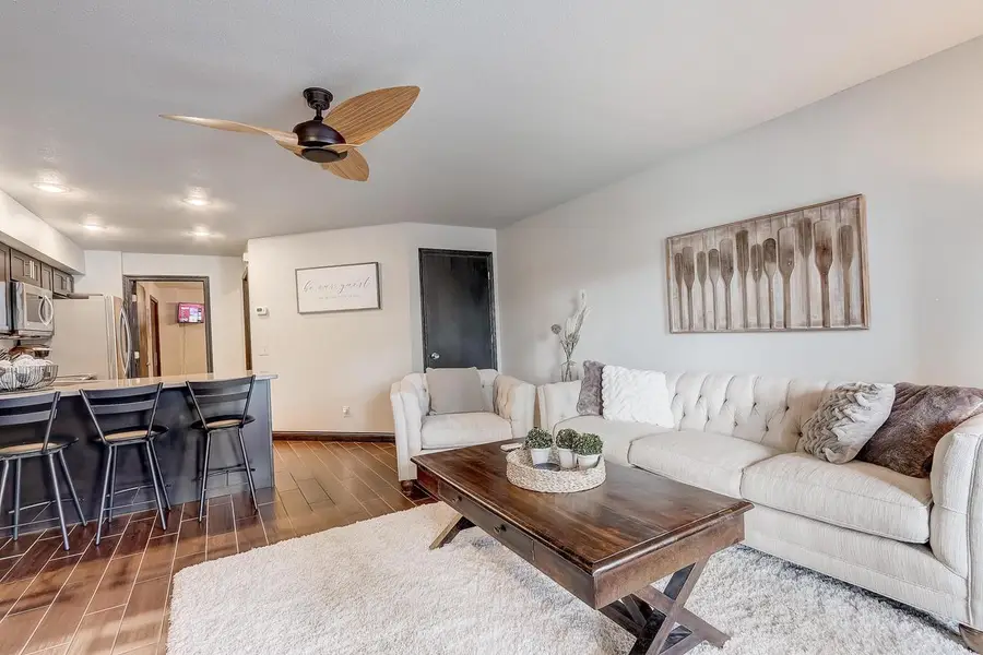 530 E Hiawatha DRIVE #305, Wisconsin Dells, WI 53965 - Image #3